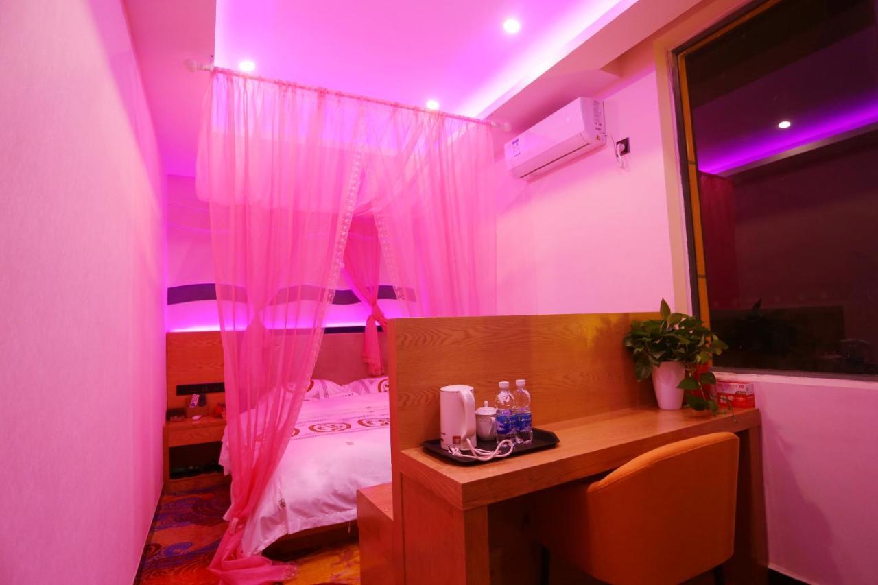 Kunming Mengda Holiday Hotel ภายนอก รูปภาพ